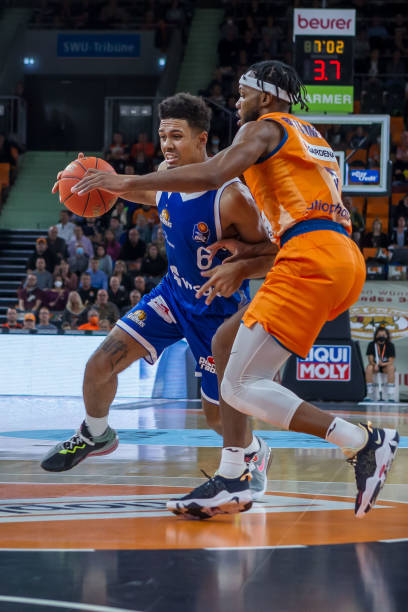 来以严密战 来以严密战