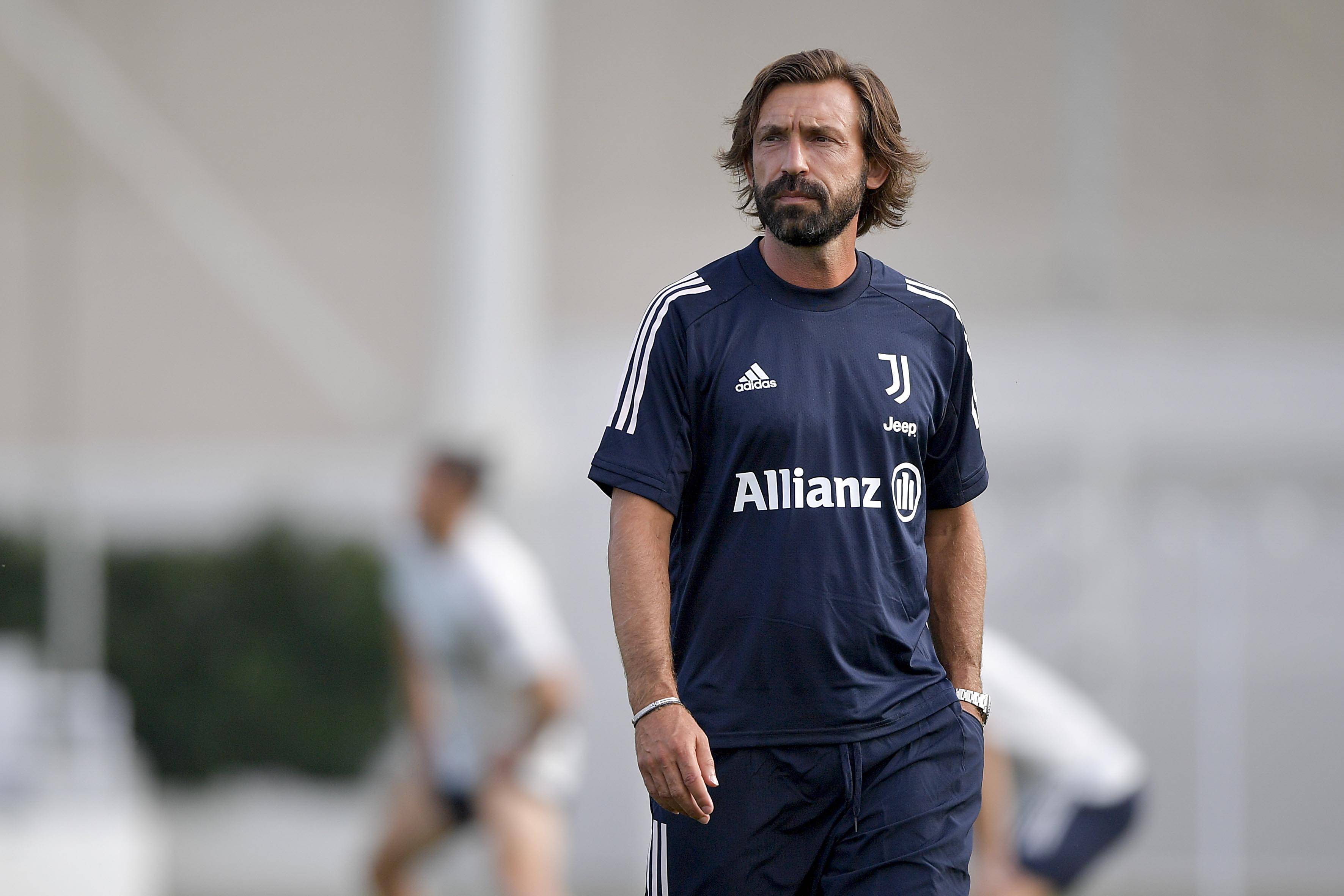 他的表现不 他的表现不